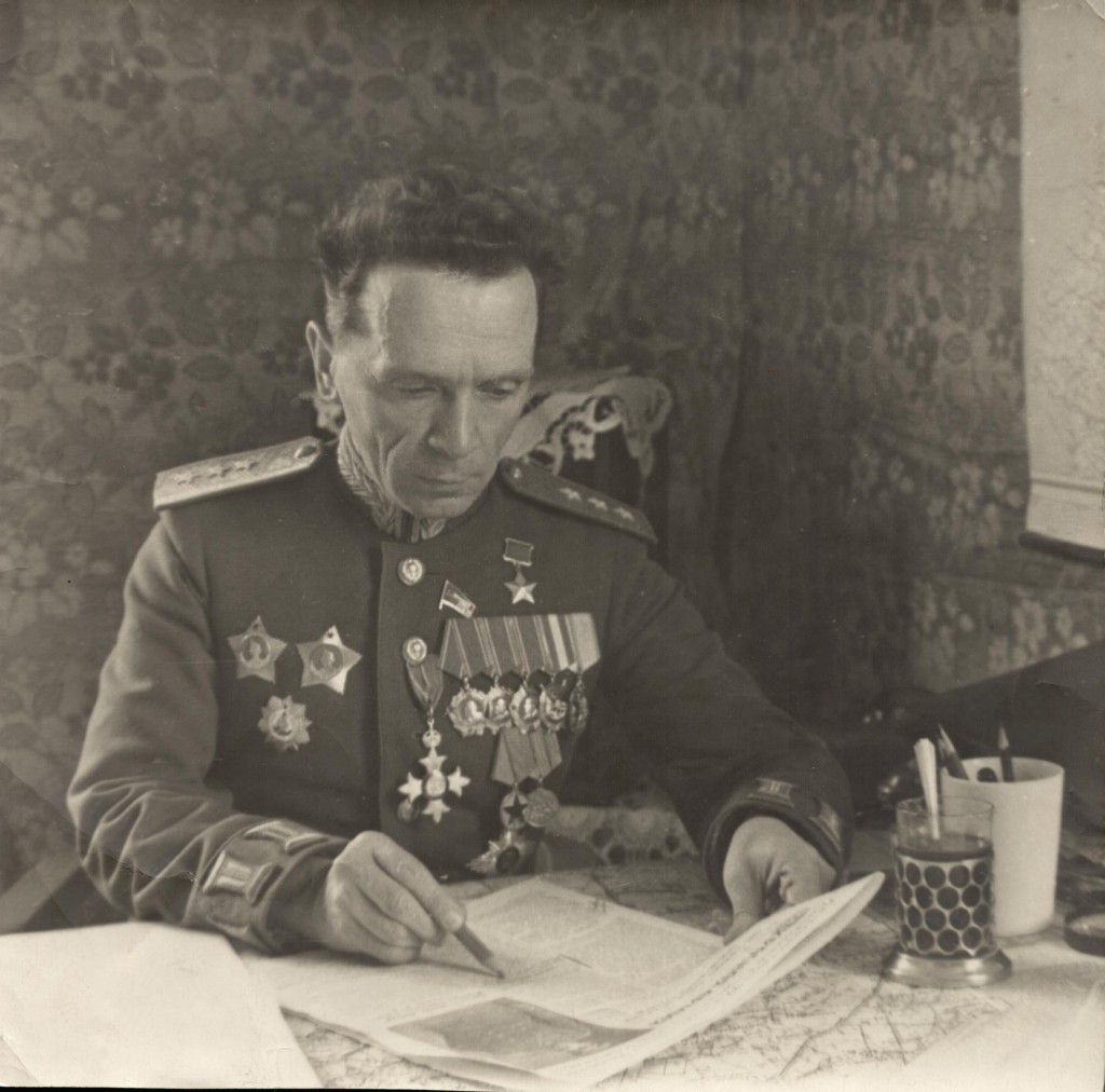генерал–лейтенант П.И.Батов 